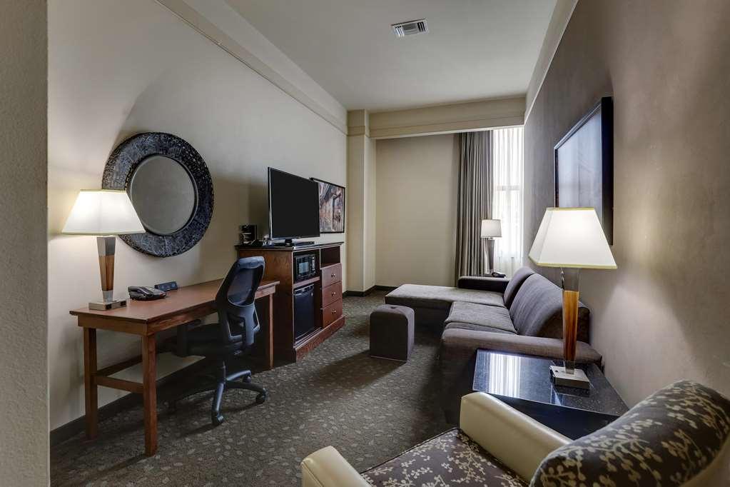 Drury Plaza Hotel New Orleans Room photo